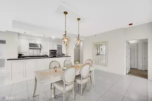 1211 S Prairie Ave, Chicago, IL 60605 - Photo 7