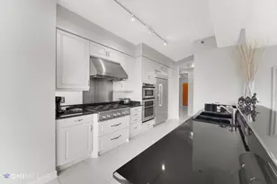 1211 S Prairie Ave, Chicago, IL 60605 - Photo 11