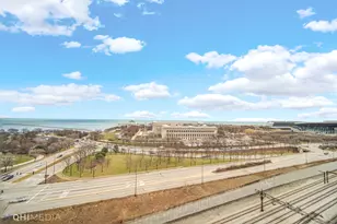 1211 S Prairie Ave, Chicago, IL 60605 - Photo 9