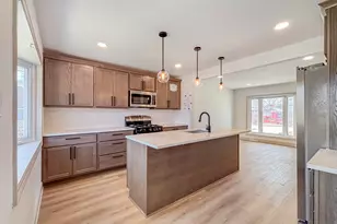 127 N Cedar Ln, Glenwood, IL 60425 - Photo 9