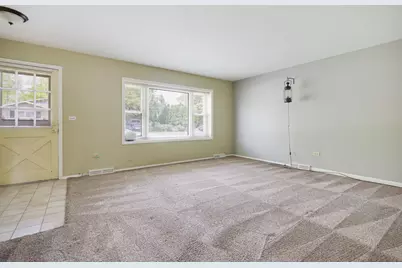 425 Lisa Lane, Streamwood, IL 60107 - Photo 9