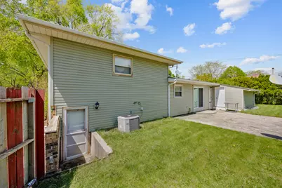 425 Lisa Lane, Streamwood, IL 60107 - Photo 29