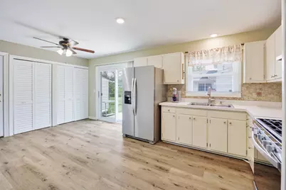 425 Lisa Lane, Streamwood, IL 60107 - Photo 13