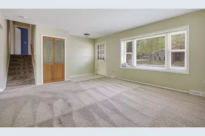 425 Lisa Lane, Streamwood, IL 60107 - Photo 11