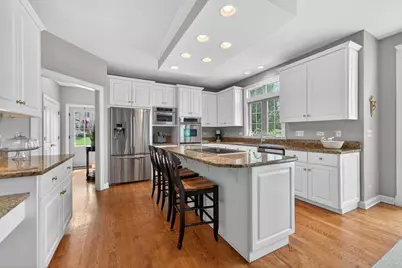 38W535 Golfview Court, Saint Charles, IL 60175 - Photo 19