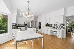 825 S Bodin St, Hinsdale, IL 60521 - Photo 9