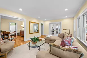 1087 Ash St, Winnetka, IL 60093 - Photo 9