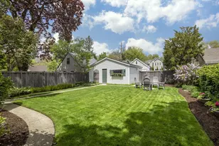 1087 Ash St, Winnetka, IL 60093 - Photo 37
