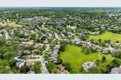 5039 Chambers Drive, Hoffman Estates, IL 60010 - Photo 19