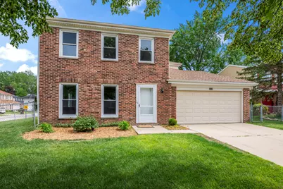 5039 Chambers Drive, Hoffman Estates, IL 60010 - Photo 1