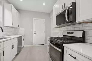 8018 S Harvard Ave, Chicago, IL 60620 - Photo 17