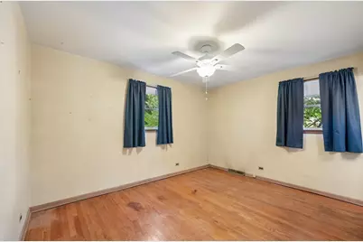 9136 W 91st Place, Hickory Hills, IL 60457 - Photo 5