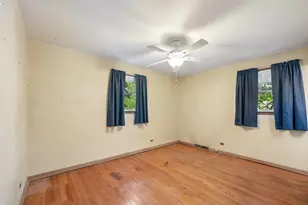 9136 W 91st Pl, Hickory Hills, IL 60457 - Photo 5