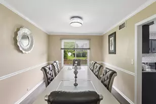 6 Sunshine Ct, Bolingbrook, IL 60490 - Photo 7