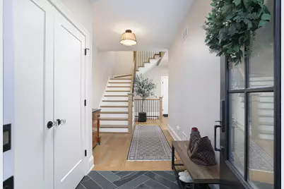 932 E Chicago Avenue, Naperville, IL 60540 - Photo 39