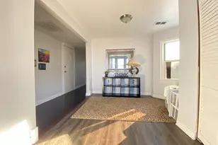 1437 W Taylor St, Chicago, IL 60607 - Photo 3
