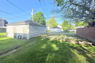 529 S Indiana Ave, Kankakee, IL 60901 - Photo 5