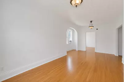 1329 W Addison Street #3A, Chicago, IL 60613 - Photo 3