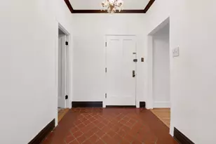 1329 W Addison St, Chicago, IL 60613 - Photo 7