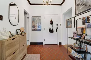 1329 W Addison St, Chicago, IL 60613 - Photo 13