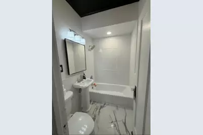 1329 W Addison Street #3A, Chicago, IL 60613 - Photo 7