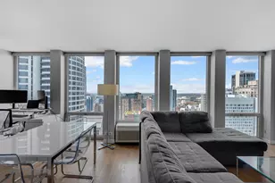 111 E Chestnut St, Chicago, IL 60611 - Photo 5