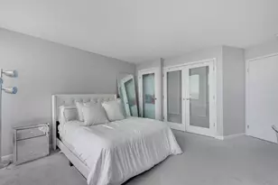 111 E Chestnut St, Chicago, IL 60611 - Photo 13