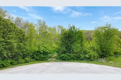 2390 N 4059th Road, Sheridan, IL 60551 - Photo 1