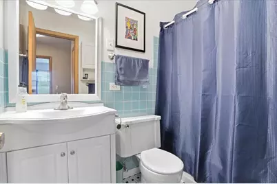 1046 Crane Boulevard, Libertyville, IL 60048 - Photo 17