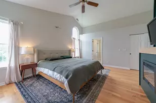 352 Fairfax Ln, Grayslake, IL 60030 - Photo 19