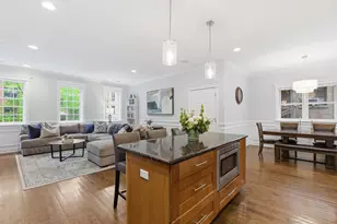 927 W George St, Chicago, IL 60657 - Photo 5