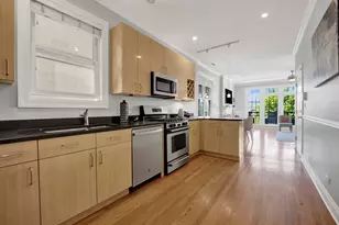 2637 W Belmont Ave, Chicago, IL 60618 - Photo 11