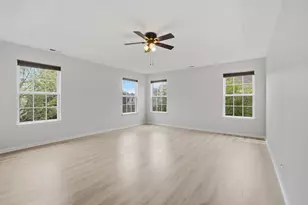 2246 Pembridge Dr, Lake in the Hills, IL 60156 - Photo 21