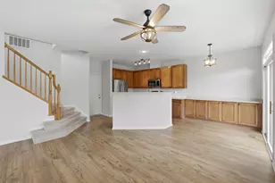 2246 Pembridge Dr, Lake in the Hills, IL 60156 - Photo 15