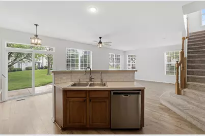 2246 Pembridge Drive, Lake in the Hills, IL 60156 - Photo 13