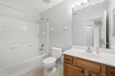 2246 Pembridge Drive, Lake in the Hills, IL 60156 - Photo 35
