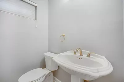 120 E 8th Street, Hinsdale, IL 60521 - Photo 23