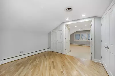 120 E 8th Street, Hinsdale, IL 60521 - Photo 17