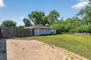 1801 Pinewood Ln, Joliet, IL 60433 - Photo 13