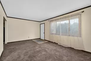 1801 Pinewood Ln, Joliet, IL 60433 - Photo 3