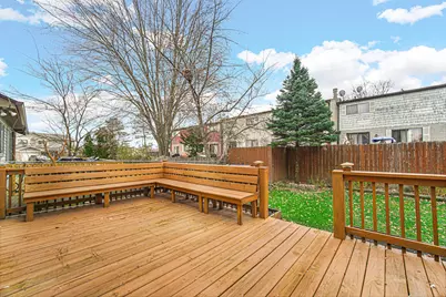 446 Irvine Court, Wheeling, IL 60090 - Photo 7