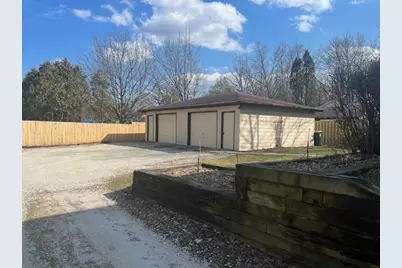 630 N 1st Street, Libertyville, IL 60048 - Photo 5