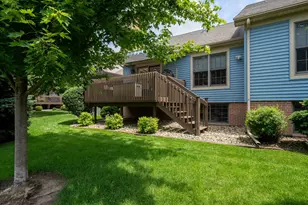 5 Spruce Ct, Bloomington, IL 61704 - Photo 33