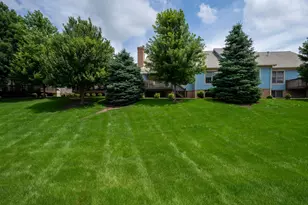 5 Spruce Ct, Bloomington, IL 61704 - Photo 37