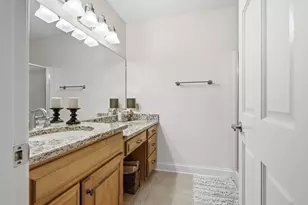 5 Spruce Ct, Bloomington, IL 61704 - Photo 17
