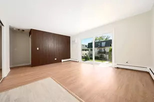 1303 N Baldwin Ct, Palatine, IL 60074 - Photo 5