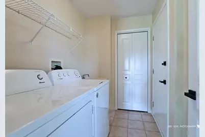 1096 Chesapeake Boulevard, Grayslake, IL 60030 - Photo 17