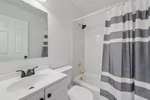 204 Brandywine Dr, Poplar Grove, IL 61065 - Photo 17