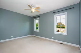 10303 Fox Bluff Ln, Spring Grove, IL 60081 - Photo 23