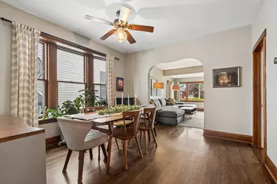 5339 W Berenice Avenue, Chicago, IL 60641 - Photo 5